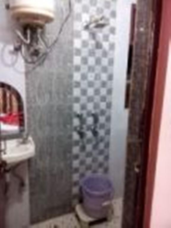 Hotel Hans International New Delhi Room photo